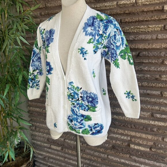 Adrienne Vittadini Vintage Blue Floral Cottage Grandma Cardigan Sweater Size S - Picture 9 of 11